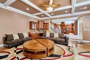 9780 Old Warson Rd, Saint Louis, MO 63124 - Photo 5