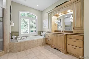 1482 Country Lake Estates Dr, Chesterfield, MO 63005 - Photo 25