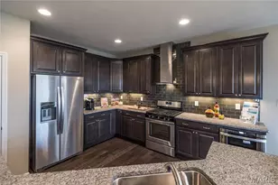 1 Tbb Parker @ Ryehill Manor, Saint Peters, MO 63376 - Photo 5