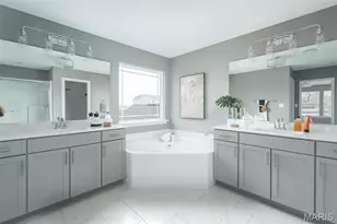 1 Tbb Stratton @ Ryehill Manor, Saint Peters, MO 63376 - Photo 11