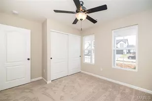 375 Valley Bluff Dr, Wentzville, MO 63348 - Photo 23