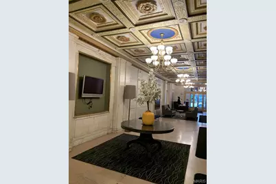 300 N Broadway #1402, Saint Louis, MO 63102 - Photo 3