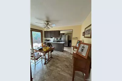 5810 Flaming Leaf Court, Saint Louis, MO 63129 - Photo 9