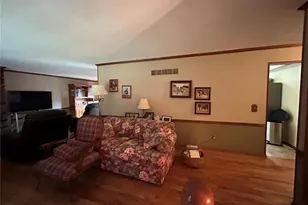 5810 Flaming Leaf Ct, Saint Louis, MO 63129 - Photo 5