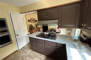 5810 Flaming Leaf Ct, Saint Louis, MO 63129 - Photo 13