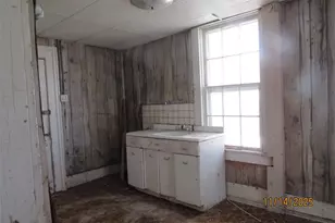 1101 S Carolina St, Louisiana, MO 63353 - Photo 31