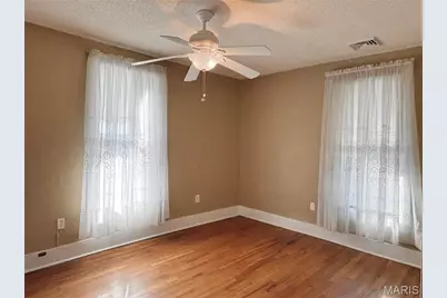 906 Georgia Street, Louisiana, MO 63353 - Photo 39