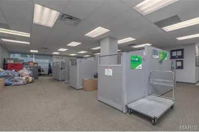 295 N Lindbergh Boulevard, Saint Louis, MO 63141 - Photo 7