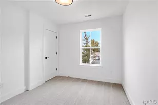 6927 Sutherland Ave, Saint Louis, MO 63109 - Photo 29