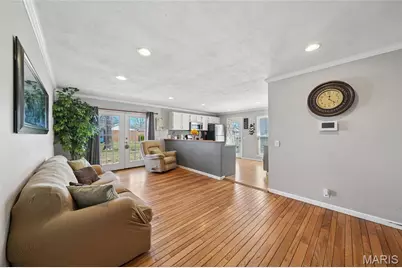 13 Lancaster Court, Florissant, MO 63033 - Photo 9