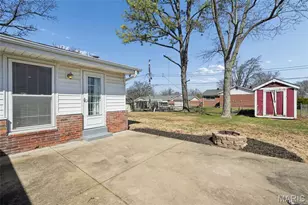 13 Lancaster Ct, Florissant, MO 63033 - Photo 23