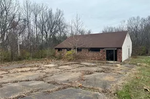 1175 E Karsch Blvd, Farmington, MO 63640 - Photo 3