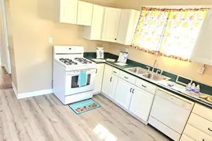 104 Emerling Dr, Saint Louis, MO 63121 - Photo 11