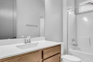 201 Keaton Woods Dr, O'Fallon, MO 63368 - Photo 17