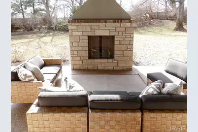 267 Saint Andrews Drive, Saint Albans, MO 63073 - Photo 9