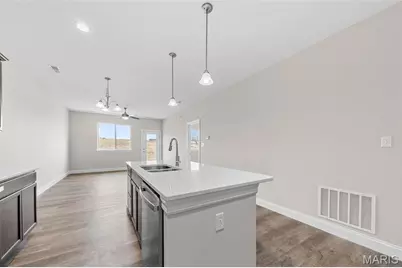 887 Walter Way, Washington, MO 63090 - Photo 9