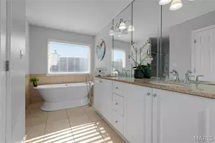 862 Wellesley Pl Dr, Chesterfield, MO 63017 - Photo 17