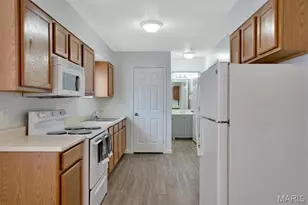 119 N 1st St, Ellisville, MO 63336 - Photo 5