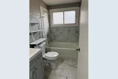 805 Derhake Road, Florissant, MO 63033 - Photo 5