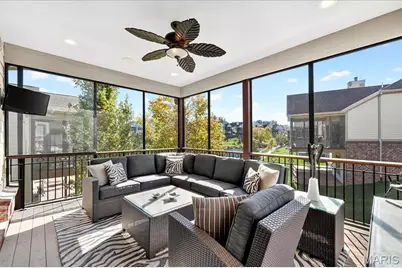 295 Meadowbrook Country Club Est, Ballwin, MO 63011 - Photo 25