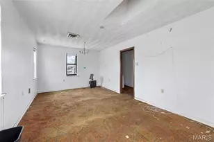 2812 Woodson Rd, Saint Louis, MO 63114 - Photo 13