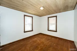 10071 Diamond Dr, Saint Louis, MO 63137 - Photo 23