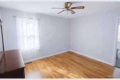 717 N 5th Street, Elsberry, MO 63343 - Photo 5