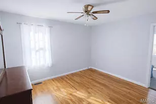 717 N 5th St, Elsberry, MO 63343 - Photo 5