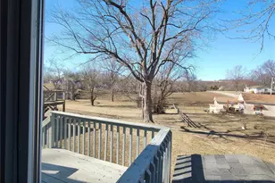 717 N 5th St, Elsberry, MO 63343 - Photo 9