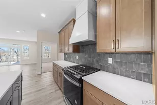 703 Barnwood Hill Drive, O'Fallon, MO 63385 - Photo 7