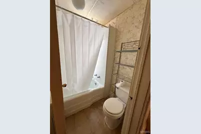 305 E Main Street, Weldon Spring, MO 65793 - Photo 19