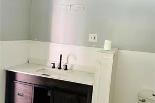 10719 Thorpe Ave, Saint Louis, MO 63114 - Photo 19