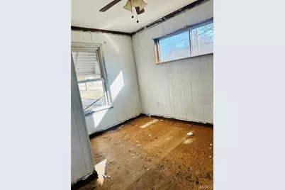 10719 Thorpe Avenue, Saint Louis, MO 63114 - Photo 9