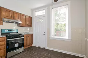 4463 Grace Ave, Saint Louis, MO 63116 - Photo 9