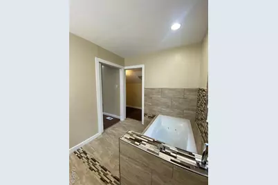 5817 Dressell Avenue, Saint Louis, MO 63120 - Photo 33