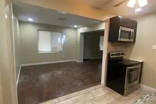 5817 Dressell Ave, Saint Louis, MO 63120 - Photo 11