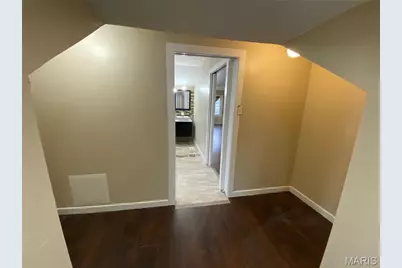 5817 Dressell Avenue, Saint Louis, MO 63120 - Photo 35