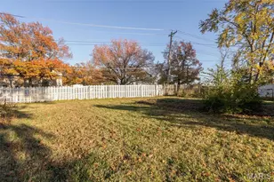 3092 Bellerive Dr, Saint Louis, MO 63121 - Photo 29
