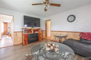 24265 Vinyard Rd, Cuba, MO 65453 - Photo 11