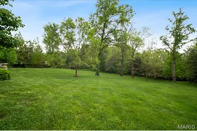4 Ridgewood Street, Ladue, MO 63124 - Photo 55