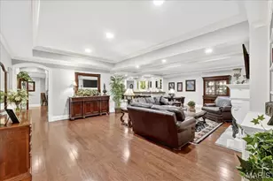 4 Ridgewood St, Ladue, MO 63124 - Photo 69