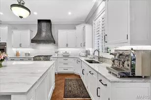 4 Ridgewood St, Ladue, MO 63124 - Photo 17