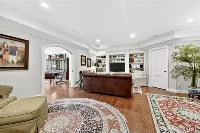 4 Ridgewood Street, Ladue, MO 63124 - Photo 57