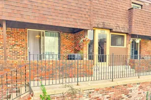 13515 Coliseum Dr, Chesterfield, MO 63017 - Photo 5