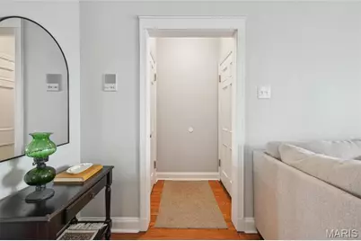 921 S Hanley Road #F, Clayton, MO 63105 - Photo 3