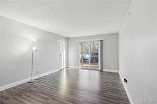 2781 Blackforest Dr, Saint Louis, MO 63129 - Photo 5