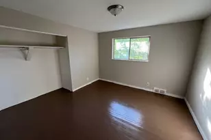 8440 N Broadway, Saint Louis, MO 63147 - Photo 13