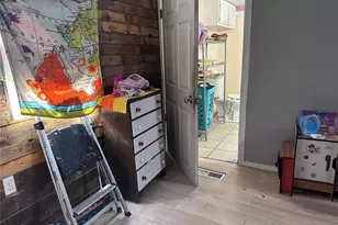 2108 Chippewa St, Saint Louis, MO 63118 - Photo 3