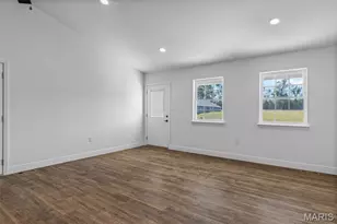 308 Blackberry Ln, Bismarck, MO 63624 - Photo 5