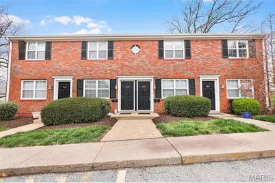 1631 E Swan Circle, Saint Louis, MO 63144 - Photo 1